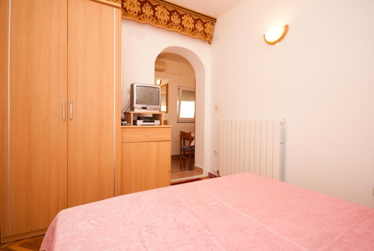 Apartment Anica Baška Exteriör bild