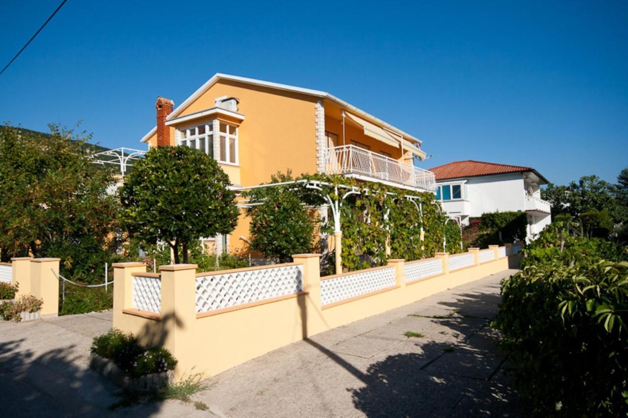 Apartment Anica Baška Exteriör bild