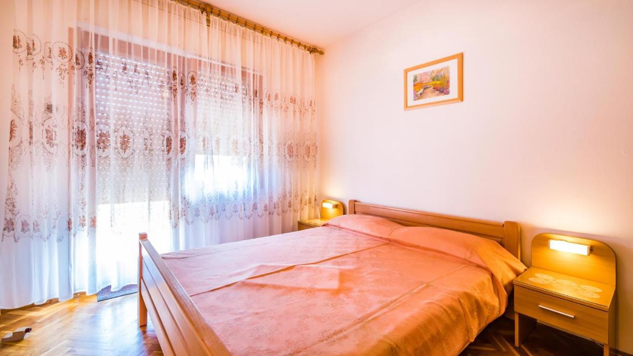 Apartment Anica Baška Exteriör bild