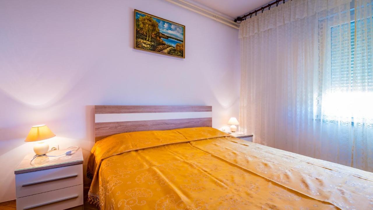 Apartment Anica Baška Exteriör bild