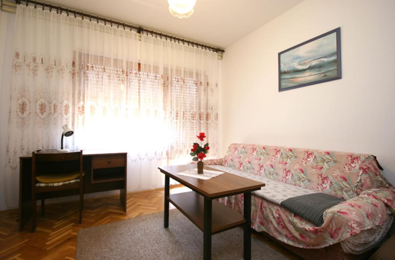 Apartment Anica Baška Exteriör bild
